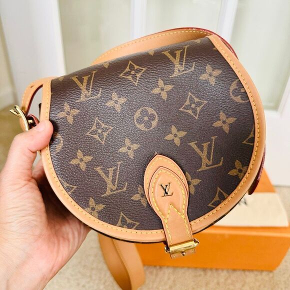 Louis Vuitton Tambourin Crossbody Bag - Picture 2 of 15